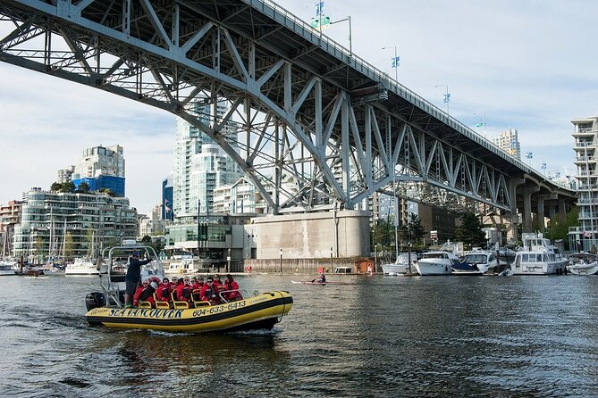 Vancouver City and Nature Waterfront Sightseeing Boat Tour - Stanley Park from water level