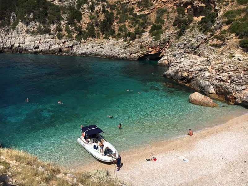Vlorë: Speedboat Trip to Grama Bay w/ Snorkeling & Swimming - Key points at a glance