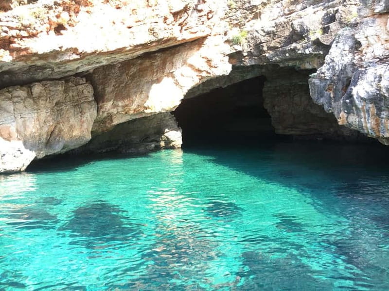 Vlorë: Speedboat Trip to Grama Bay w/ Snorkeling & Swimming - The ride back along Karaburun’s cliffs