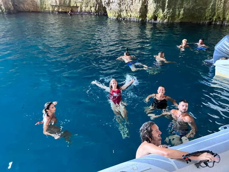 Vlorë: Speedboat Trip to Grama Bay w/ Snorkeling & Swimming - What the $128 price really covers