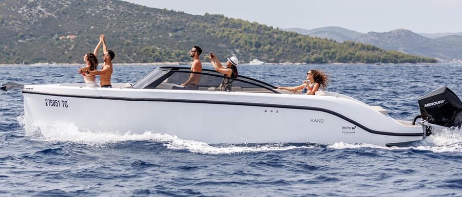 Zadar: Guided Speedboat Tour with Food, Oil & Wine Tasting - Leaving Zadar by way of the Sea Organ