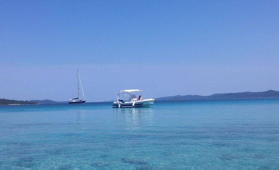Zadar Islands: Private Hidden Treasures Speedboat Tour - A secluded bay on Iž for swimming and snorkeling