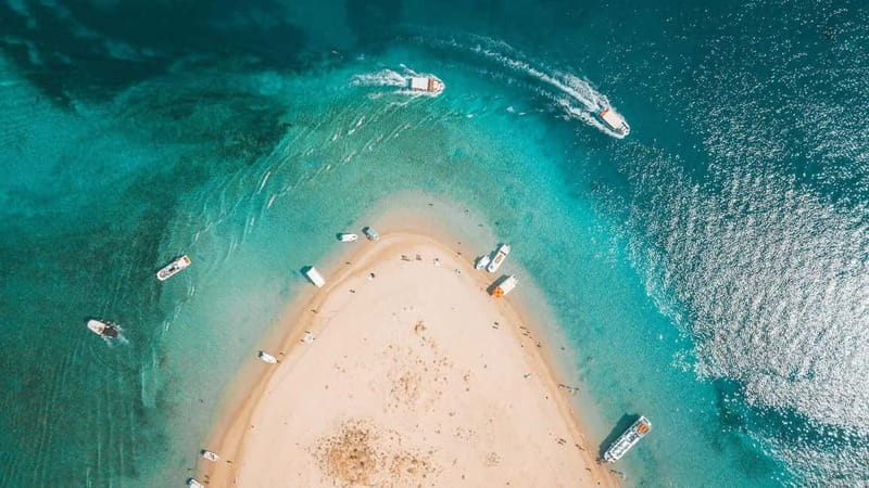 Zakynthos: Laganas Bay, Myzithres & Turtles Speedboat Tour - Speeding across Laganas Bay