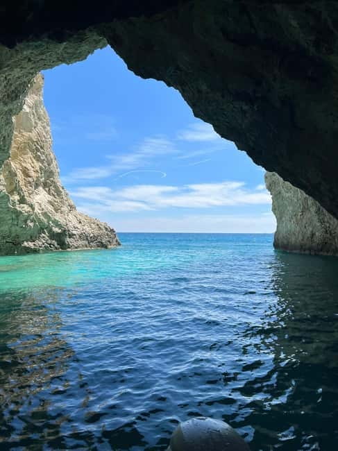 Zakynthos: Laganas Bay, Myzithres & Turtles Speedboat Tour - Entering the Keri Caves by boat