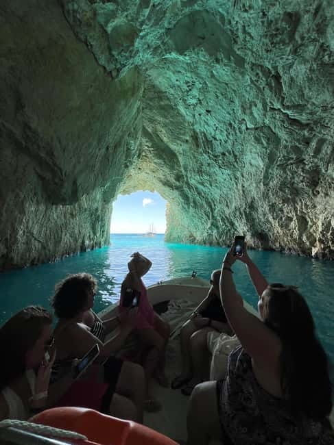 Zakynthos: Laganas Bay, Myzithres & Turtles Speedboat Tour - How long the day really takes