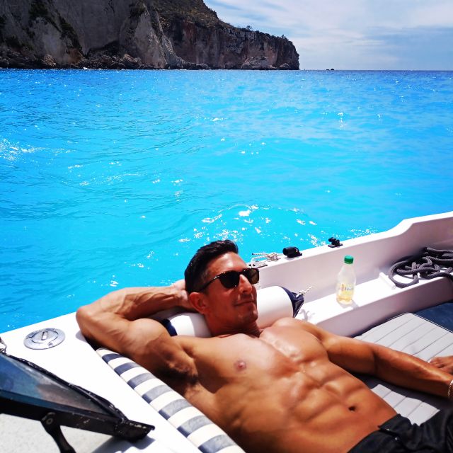 Zante: Private Speedboat Cruise with Navagio Beach Stop - What the private boat format adds