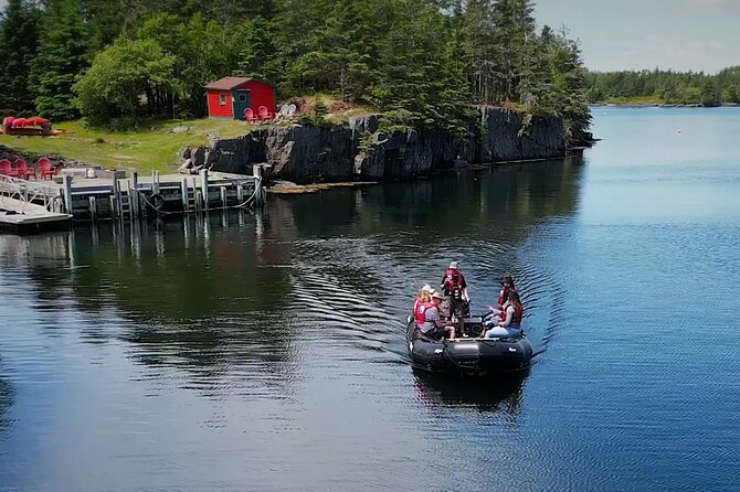 Zodiac Coastal Tour with Naturalist Guide: Lunenburg - The guides make the difference